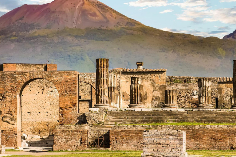 Vesuvius &amp; Pompeii Tour: Stap in de oude geschiedenis &amp; natuur