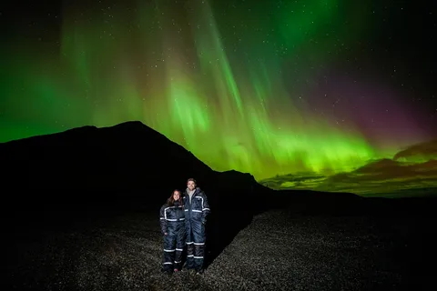 Reykjavik: Northern Lights Tour with Private Photographer