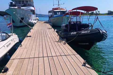 Split: Blue Cave, Green Cave & 5 Islands Boat Adventure Tour Split: Blue, Green Cave, 5 islands, Blue Lagoon, lunch - req