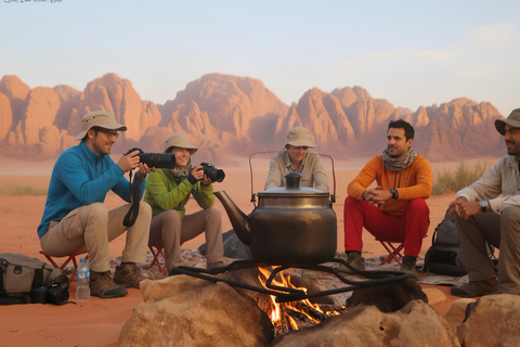 Wadi Rum: Authentic Jeep Tour, Sunset & Bedouin Storytelling