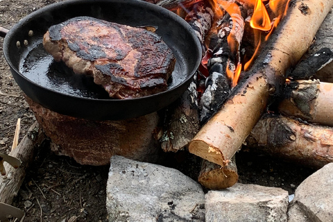 Oslo: escursione guidata nel Parco Nazionale di Østmarka con cibo cotto sul fuocoOslo: escursione guidata al Parco Nazionale di Østmarka con cibo sul fuoco