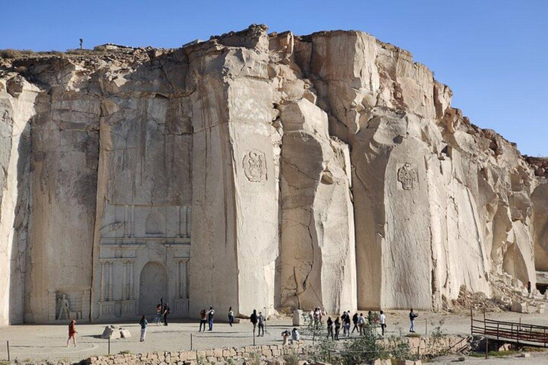 Arequipa: Day tour Route of the Sillar Tour with Pickup