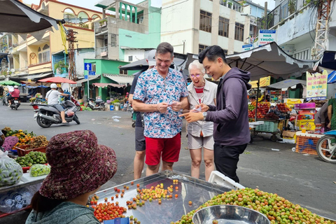 Ho Chi Minh: Unsichtbare Tour mit Kaffee und Obst mit dem MotorrollerGruppentour mit Hoteltransfer