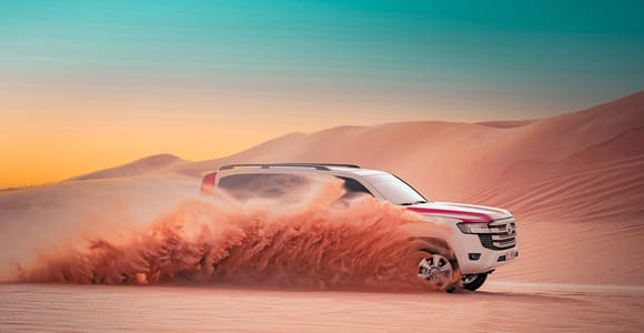 Abu Dhabi: Wüstensafari mit BBQ, Bauchtanz und Tannura