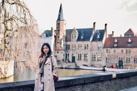 Portraits in Bruge: Private Vacation Photographer Tour 1-Hour + 30 Photos at 1-2 Locations