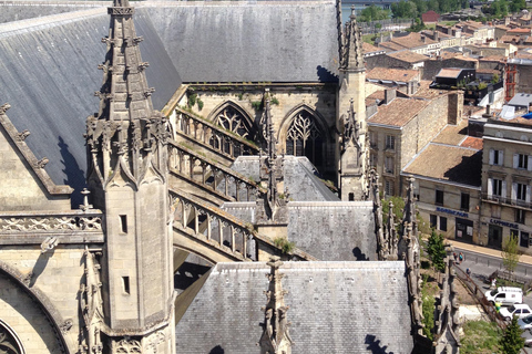 Bordeaux: The Flèche Saint-Michel, a Spectacular Panorama of the City Bordeaux: La Flèche Saint-Michel, a spectacular panorama of the city