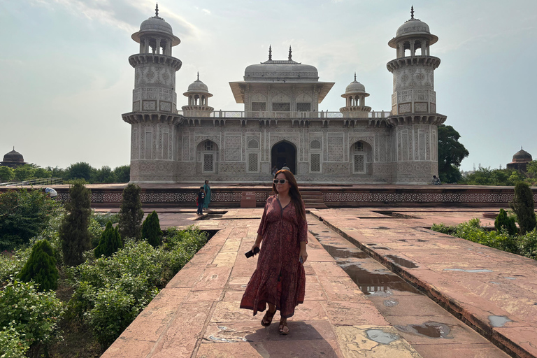 Classic Golden Triangle Tour by Private Car – 4 Days Tour without Hotel Accommodation