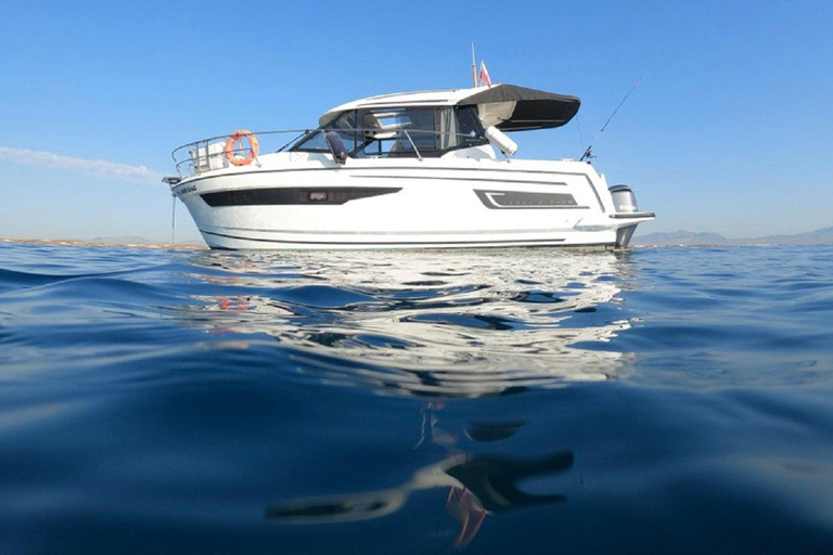 Alicante: A two-hour boat ride with a drink