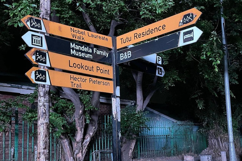 Johannesburg: City & Soweto Night Tour with Dinner & Drinks Private tour Rate