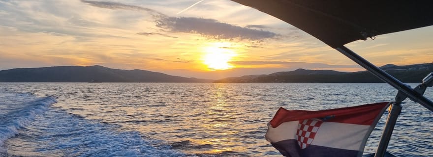 Au départ de Trogir : Visite d'une demi-journée des 3 îles avec le Lagon Bleu