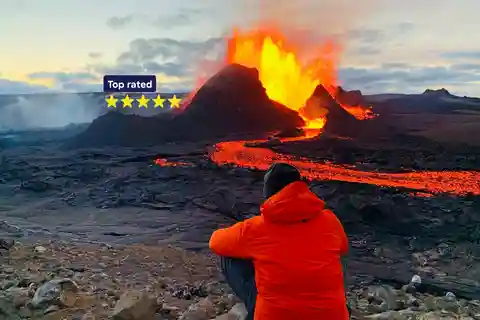 Grindavík: Escursione sul vulcano Fagradalsfjall con una guida privata