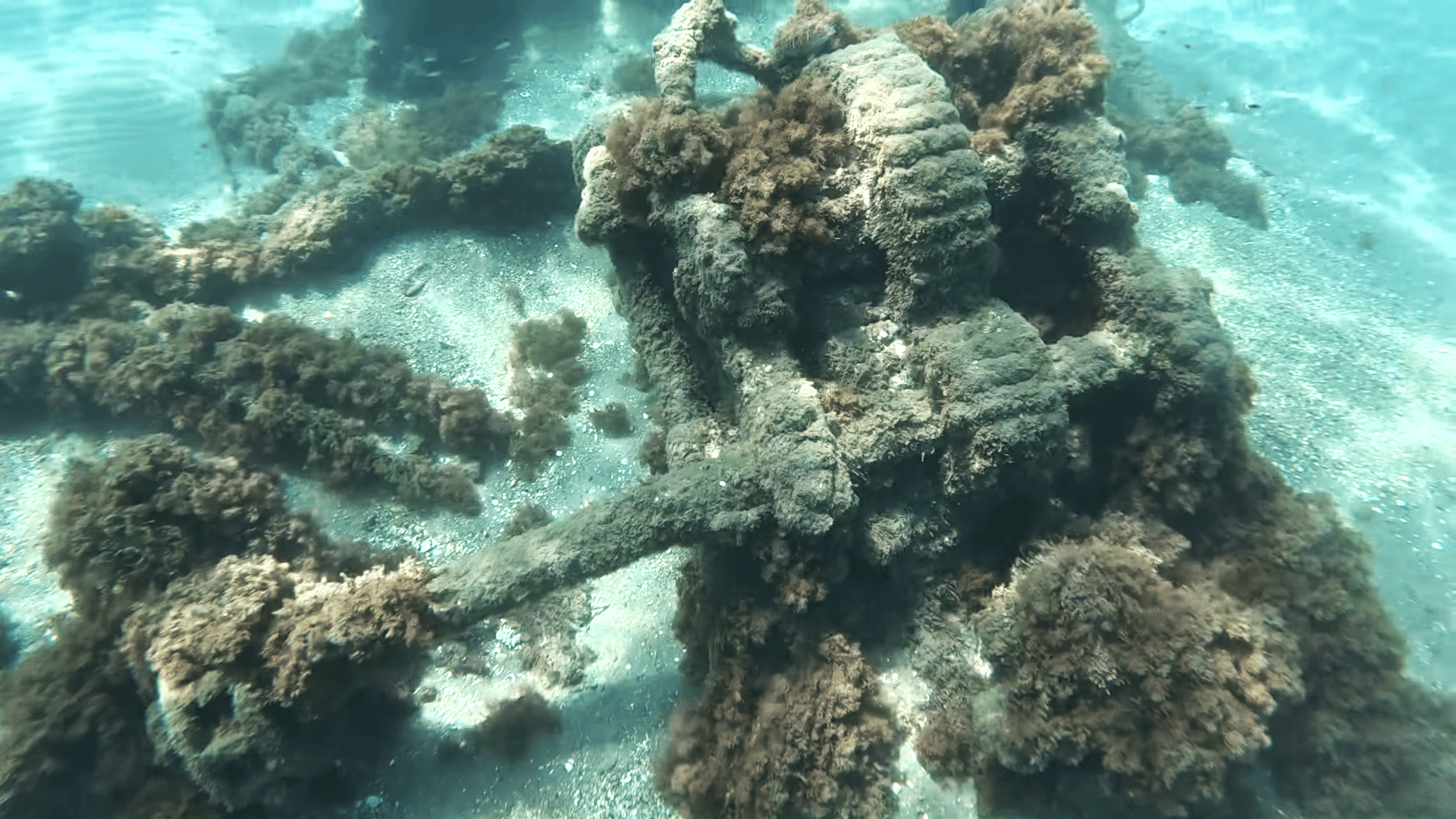 MKN: Kajaktour zu einem versunkenen Schiff, Virgin's Rock und „Caste”
