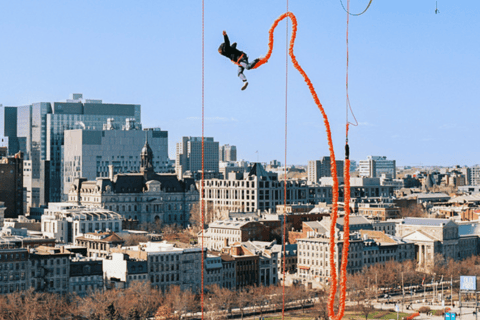 Montreal: Bungee Jump + Mini-golf (Combined Offer) Montreal: Bungee Jumping + Mini Golf (Combined Offer)