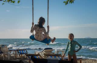 Tagestour nach Pattaya ab BKK: Hidden Beach & Sanctuary of Truth
