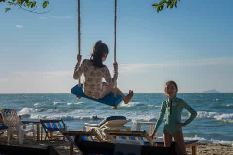 Pattaya Day Trip from BKK: Hidden Beach & Sanctuary of Truth - Image 3