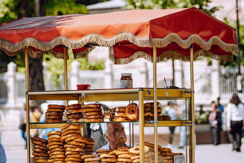 Istanbul: Guided Food Walking Tour with Tastings