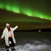 Rovaniemi : excursion photographique à la recherche d'aurores boréales avec barbecue