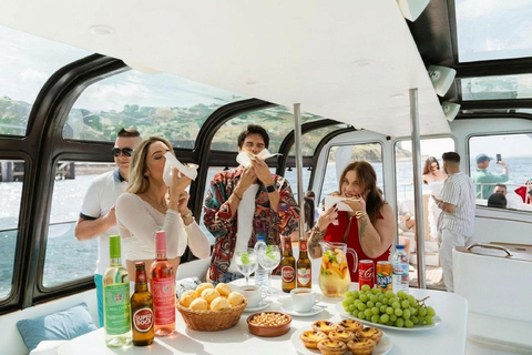 Lisbon – Sangria Social Premium Boat Experience Lisbon: Sangria Vibe Premium Boat Experience