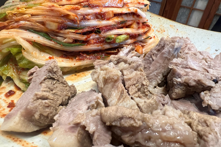 Seoul: Kimchi Cooking Class in Traditional Hanok House Kimchi Cooking Class in Traditional Hanok House