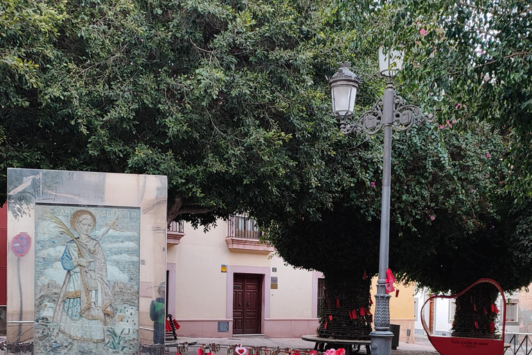 History and Hidden Corners Essential | Spanish Walking Tour Visita el corazón de la ciudad de Almería