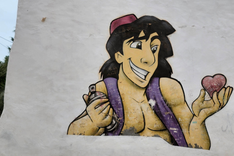 Samodzielna przejażdżka hulajnogą elektryczną po HoumetSouk: wolność gwarantowana!Przejażdżka hulajnogą elektryczną w HoumetSouk: wolność gwarantowana!