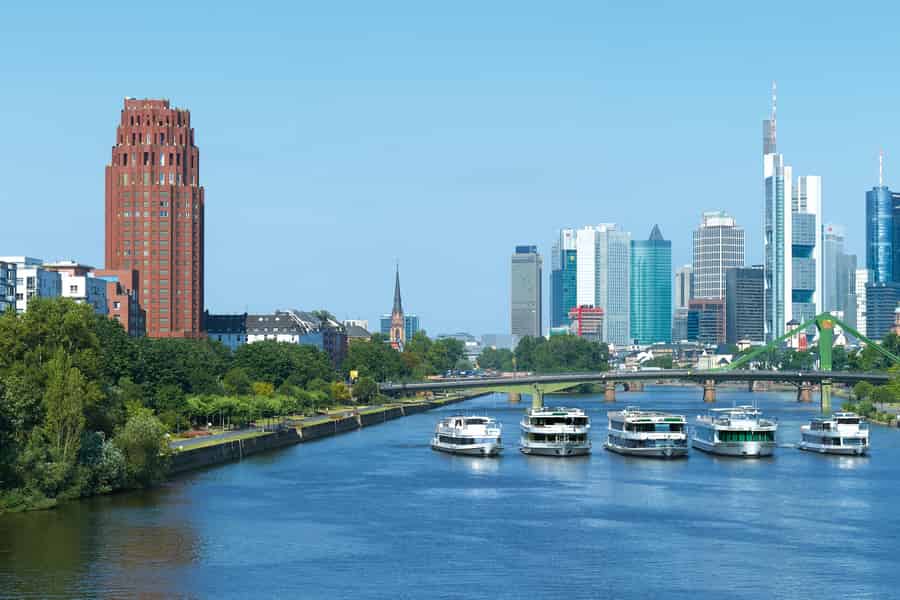 Frankfurt: Main-Sightseeing-Rundfahrt mit Kommentar. Foto: GetYourGuide Frankfurt: Main-Sightseeing-Rundfahrt mit Kommentar. Foto: GetYourGuide