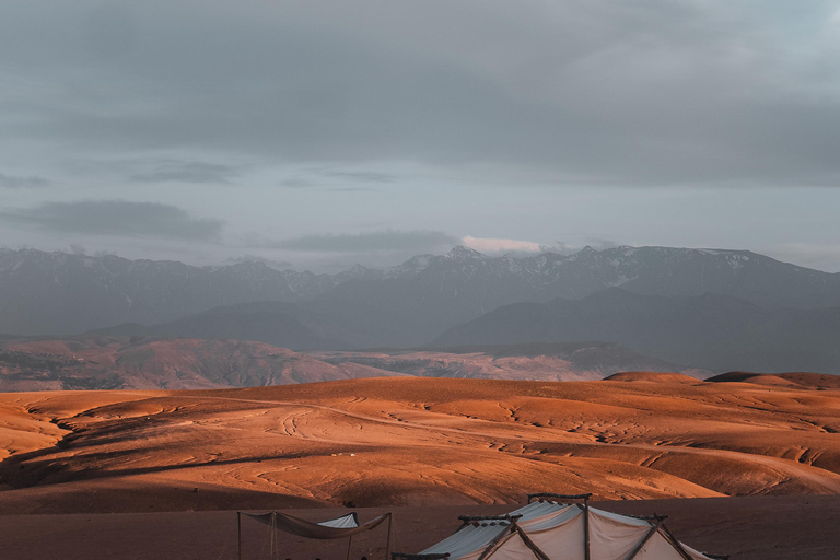 Agafay Desert Luxury Dinner w Live Music & Fire Show