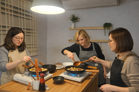 Korean Fermented Sauce (Jang) Experience in Itaewon, Seoul