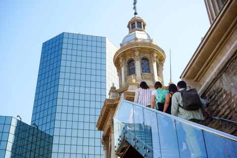 Oficjalna wycieczka po dzwonnicy katedry w Santiago