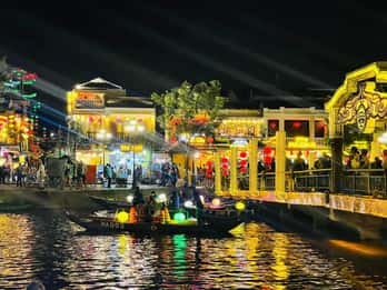 Da Nang Private Car Charter: Option 4- 8- 12 Stunden