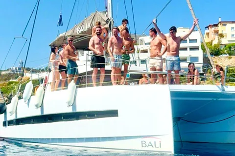 Da Panormo: crociera di lusso in catamarano con pranzo incluso