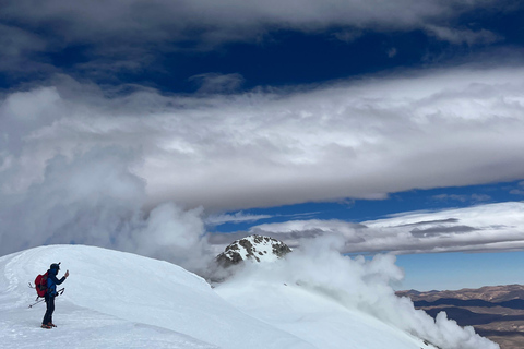 From Putre: 2-Day Guallatiri Volcano Climb/Aymara Base Camp