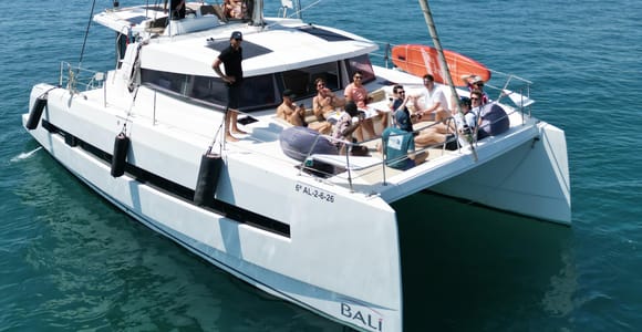 Marbella and Puerto Banús: Luxury Catamaran Tour