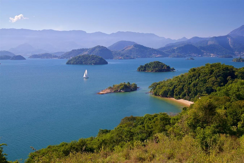 Tour guiado de Angra, con almuerzo (salida de Angra)