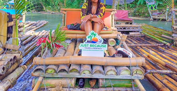 Montego Bay: Bamboo Rafting with Limestone Massage & Shoping