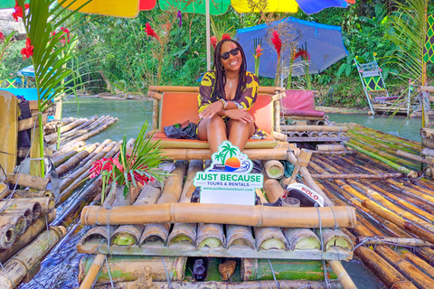 Montego Bay: Bamboo Rafting with Limestone Massage & Shoping