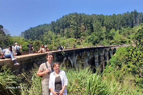 ELLA Lipton Seat Tea Test & Pluck 9Arch, Waterfalls, & Food Lipton's Seat, Little Adam Peak, 9 Arch, Ravana Waterfalls