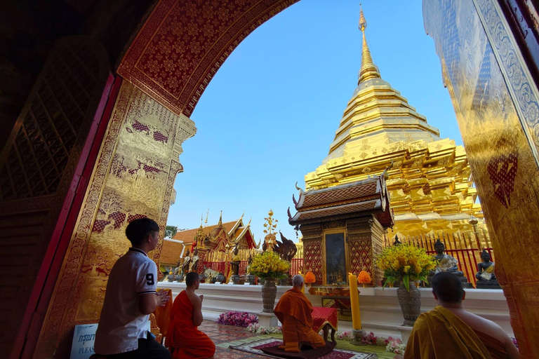 Chiang Mai: Doi Suthep Sunset & Hidden Temple with Guide