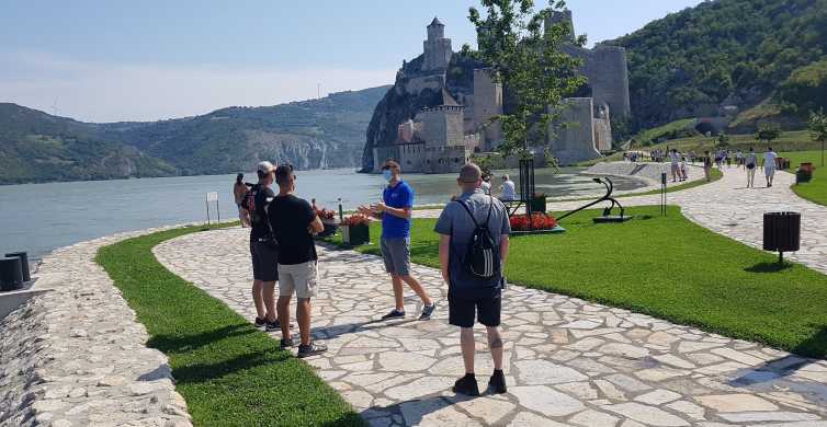 Desde Belgrado: tour de la fortaleza de Golubac y la garganta Puertas de Hierro