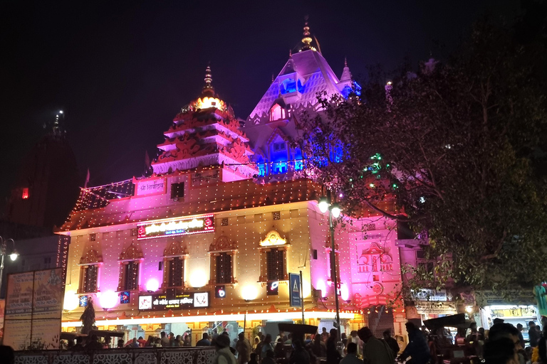 Delhi : Visite gastronomique de nuit avec dîner et visite d'un templeVisite gastronomique nocturne de Old Delhi avec dîner et visite d'un temple