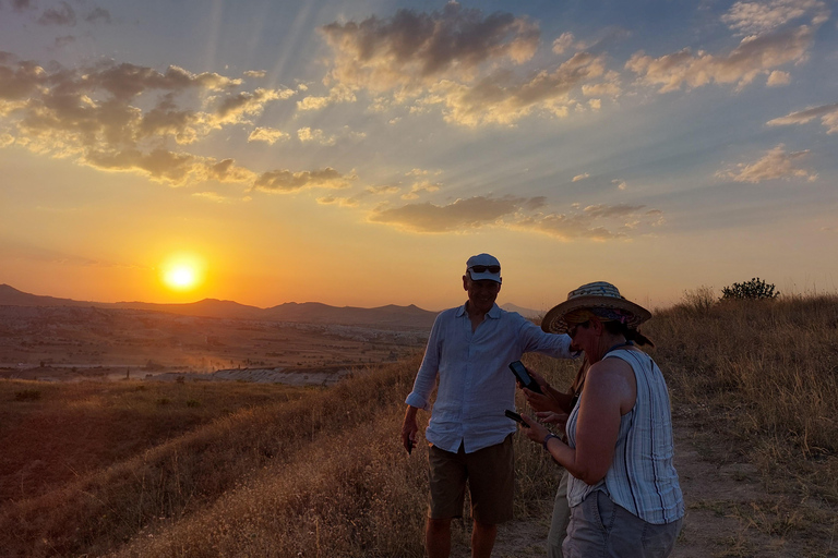 Rose Valley Sunset Hiking Tour