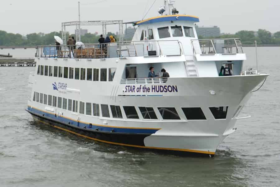 NYC: Starship Landmark 90-minütige Sightseeing-Bootstour. Foto: GetYourGuide NYC: Starship Landmark 90-minütige Sightseeing-Bootstour. Foto: GetYourGuide