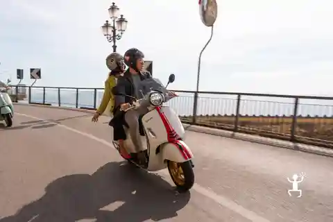 Fra Napoli: Vespa-tur på Amalfikysten