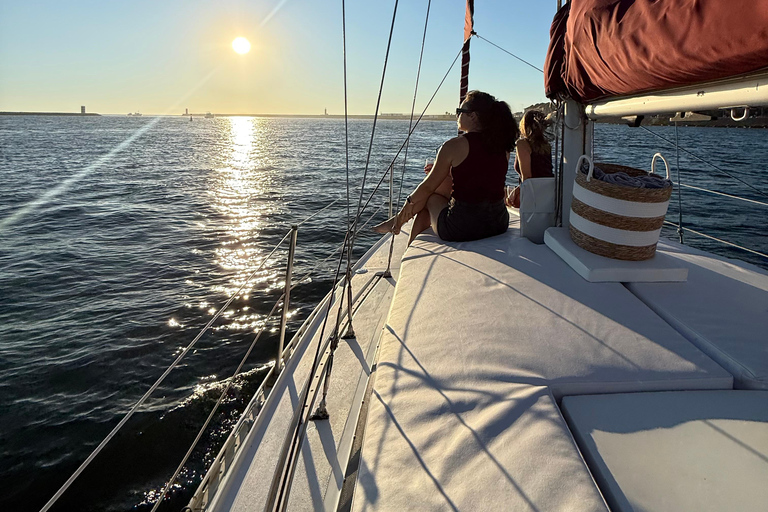 Porto: Douro River Cruise with wine tasting & Sunset option Shared Sunset Sailboat Cruise