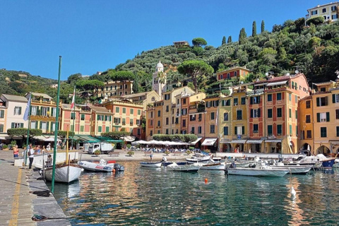 From Milan: Genoa day trip with Portofino private boat ride