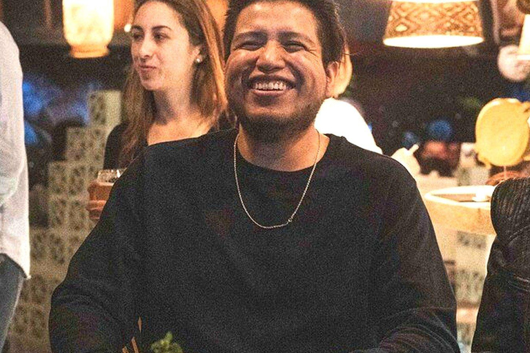 Bogotá: Zona T Nightlife Experience with Drinks Bogotá: Nightlife experience in Zona T
