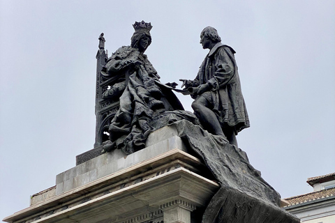 Essential Granada: Alhambra, Two Rivers, Three Worlds Essential Granada: Alhambra, Two Rivers, Three Worlds (E)