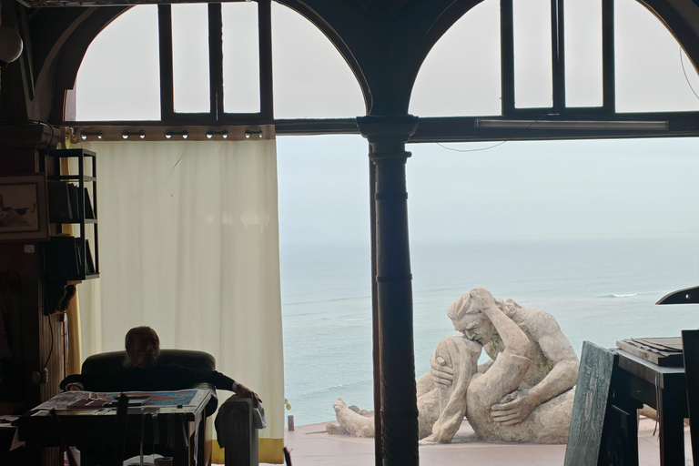 Lima: Barranco Walking Tour with Art and Coffee Tasting