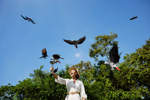 Singapore: Bird Paradise Entry Ticket with Hotel Transfer