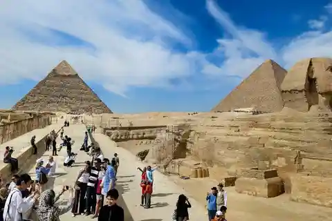 2 Days Tour To Pyramids, Museum and Coptic Cairo